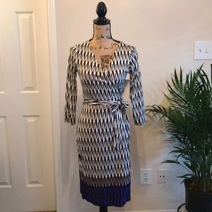 $365 NWT DVF 100% silk Julian wrap dress